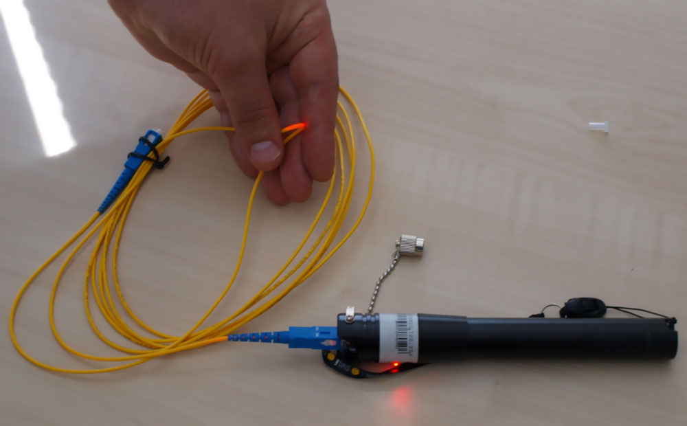 Детектор повреждений оптического волокна, 650нм, 15 мВт KIWI-4102